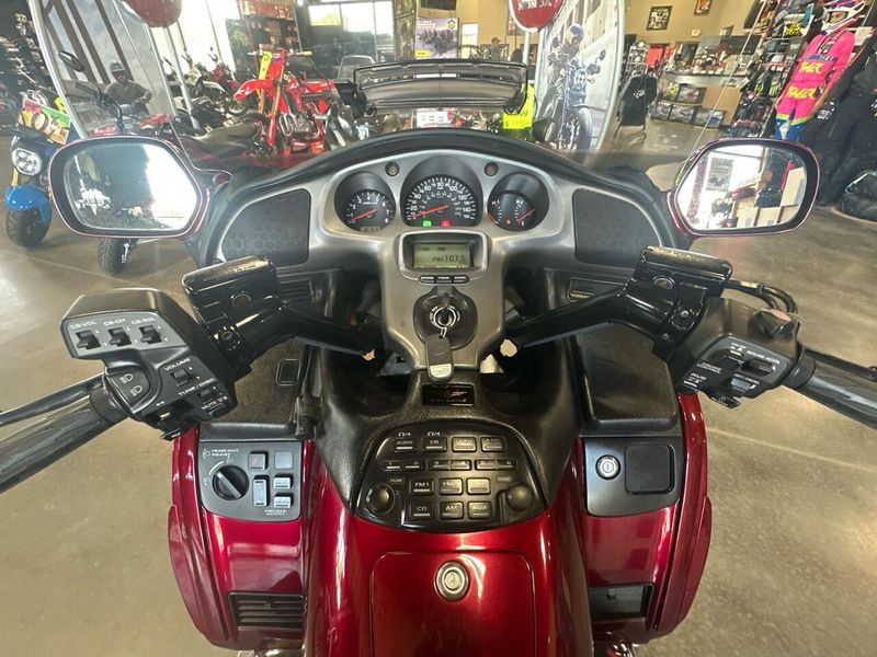 2004 Honda GOLD WING 