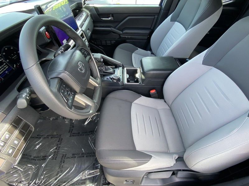 2024 Toyota Tacoma TRD SportImage 17