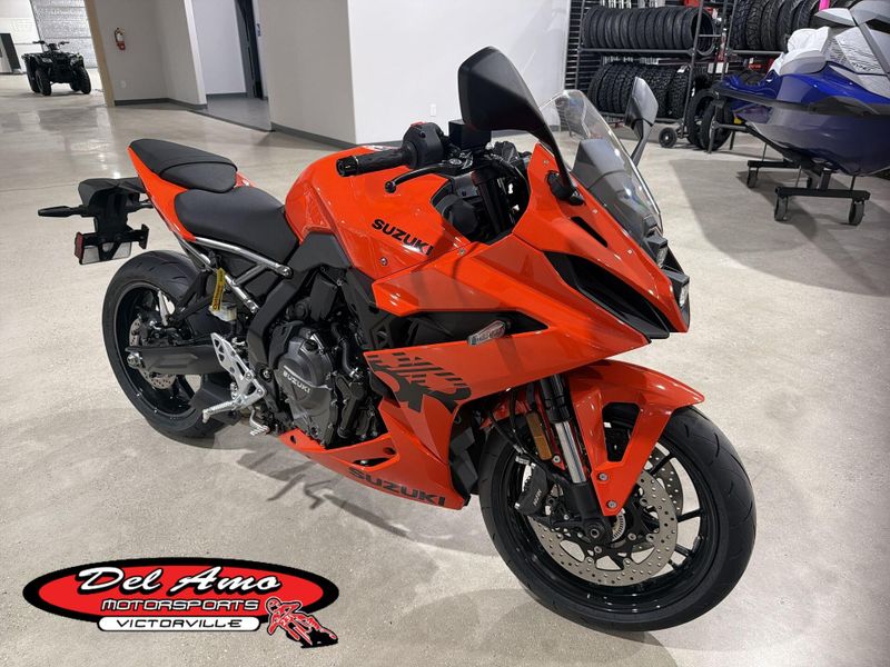 New 2026 Suzuki GSX-8R Image 1