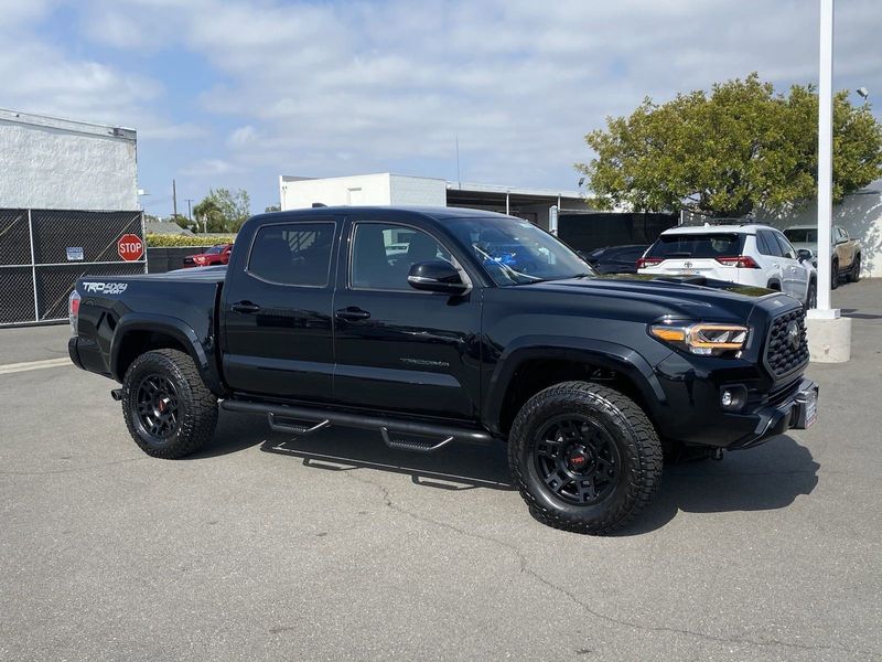 2020 Toyota Tacoma 4WD TRD SportImage 2