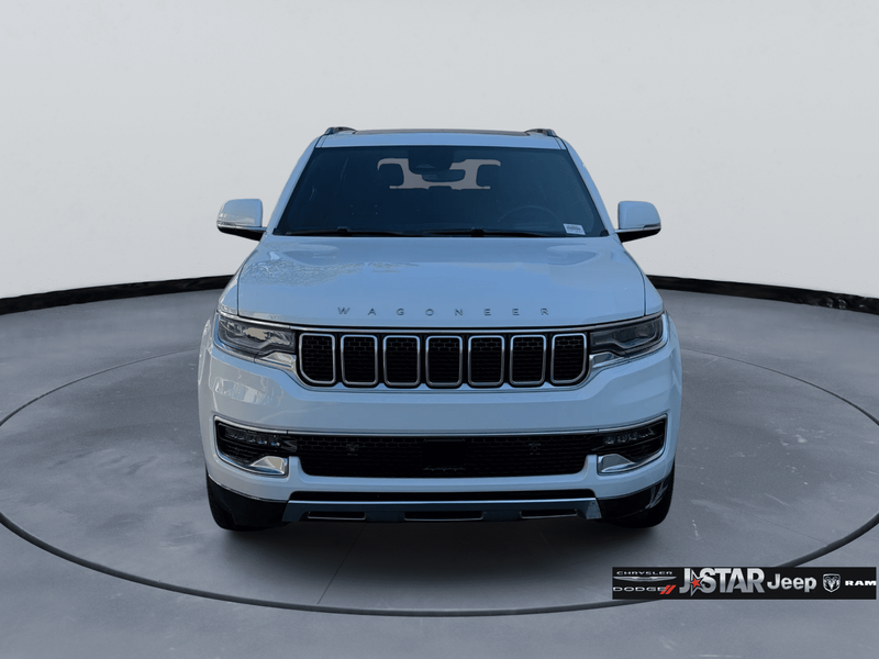 2022 Jeep Wagoneer Series III photo 2