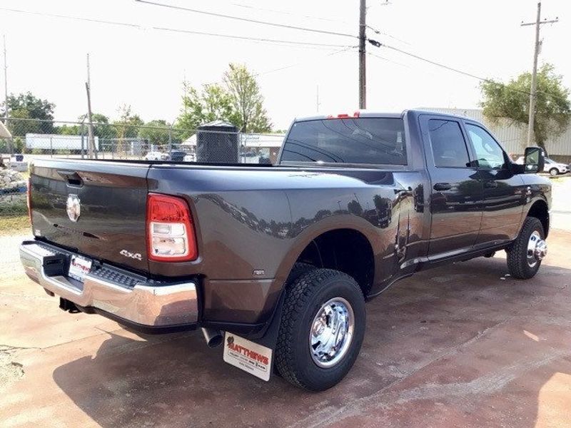 2024 RAM 3500 Tradesman Crew Cab 4x4 8