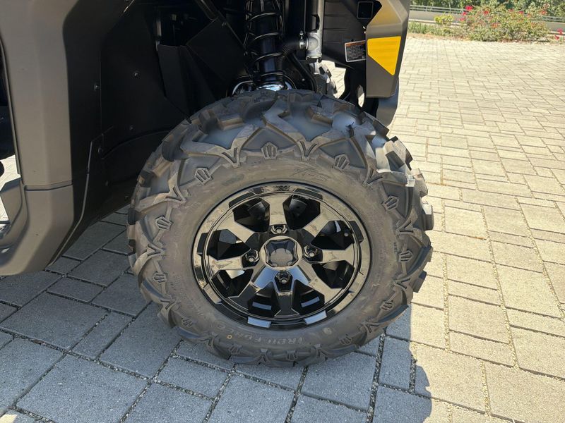 New 2026 Can-Am DEFENDER DPS HD9 Image 19
