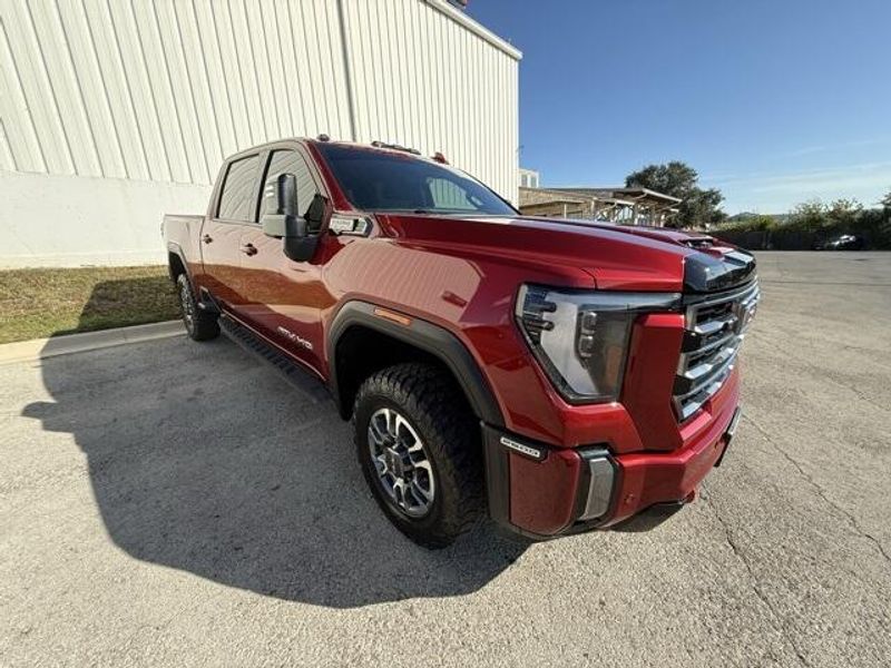 2024 Gmc Sierra 2500 HD AT4 photo 2