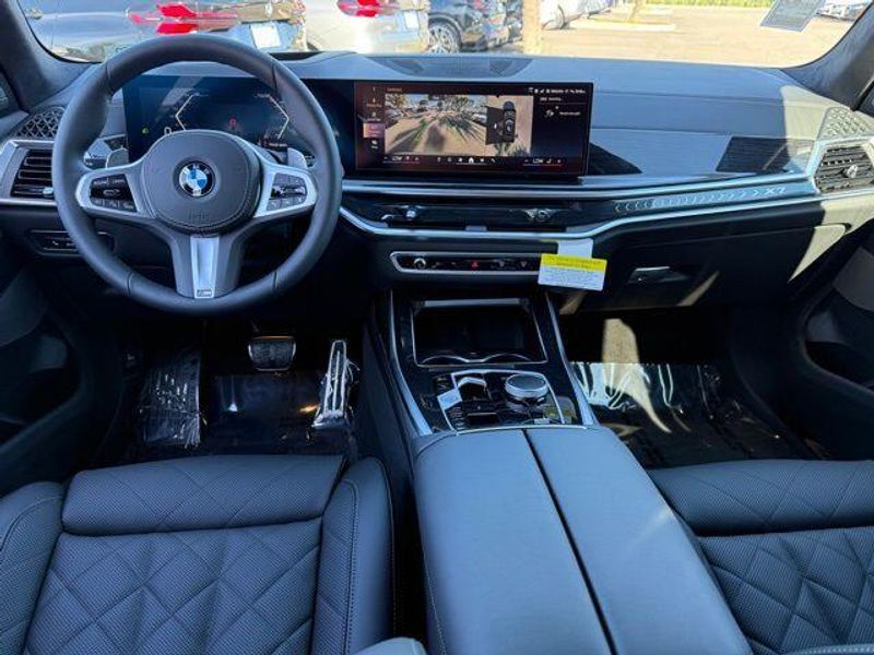 New 2026 BMW X7 xDrive40iImage 30