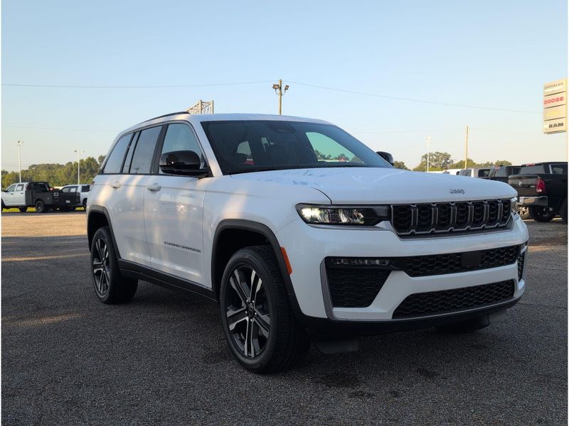 New 2027 Jeep Grand Cherokee LimitedImage 7