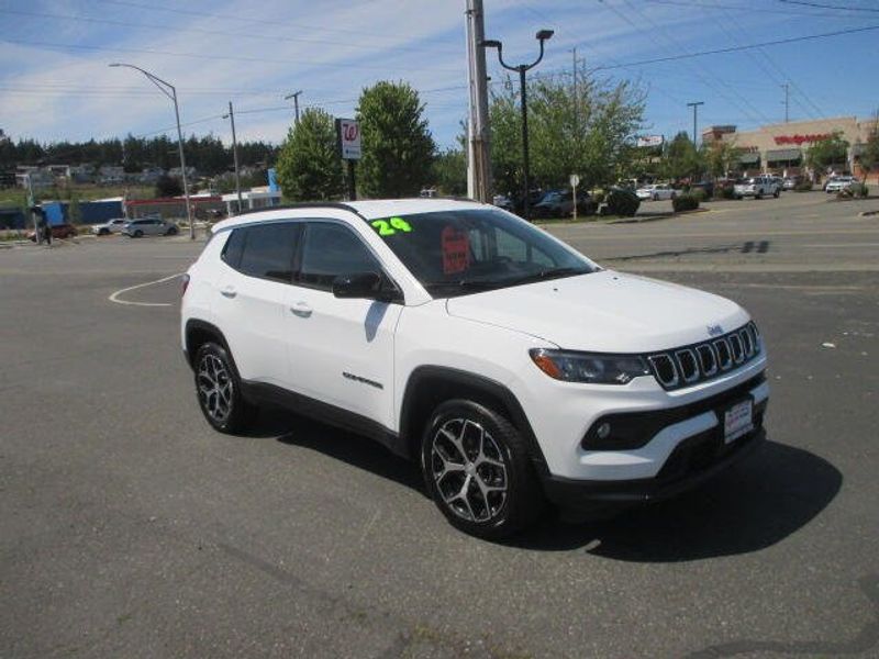 2024 Jeep Compass LatitudeImage 5