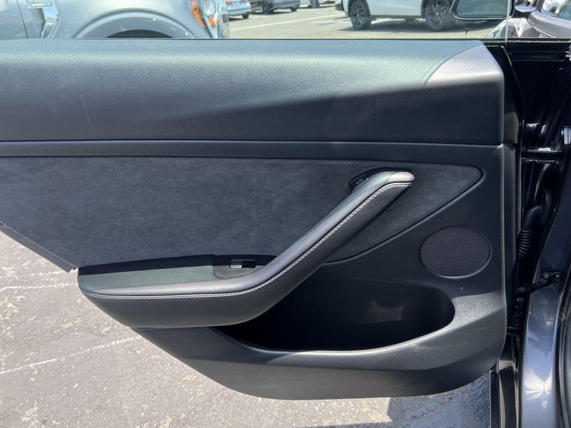 Used 2023 Tesla Model 3 PerformanceImage 16