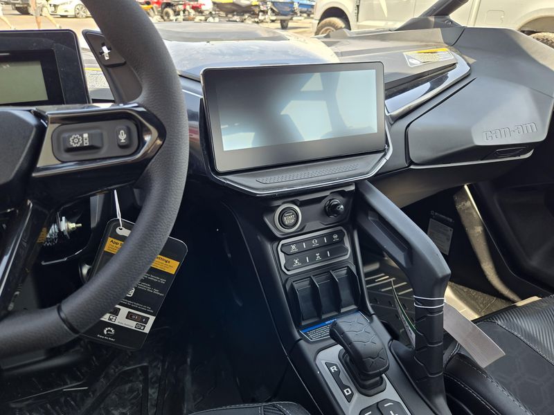 2025 Can-Am MAVERICK R MAX X RS 999T DCT TRIPLE BLACK Image 16