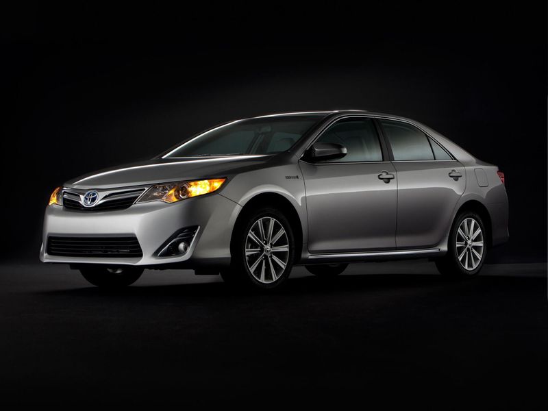 Used 2013 Toyota Camry Hybrid XLEImage 1