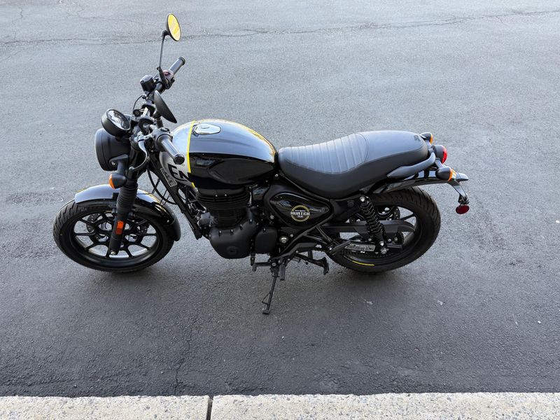 2023 Royal Enfield Hunter 350Image 2