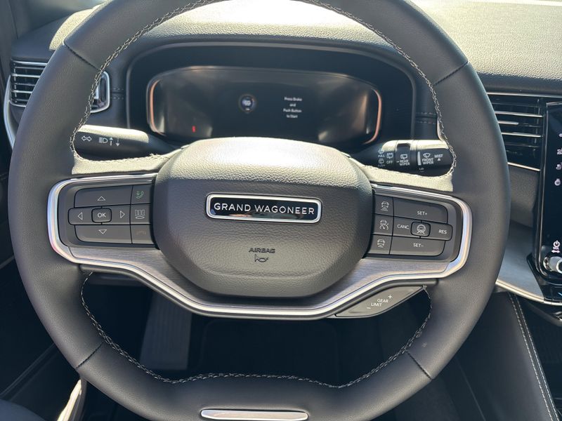 2026 Jeep Grand Wagoneer Limited Altitude 4x4Image 37