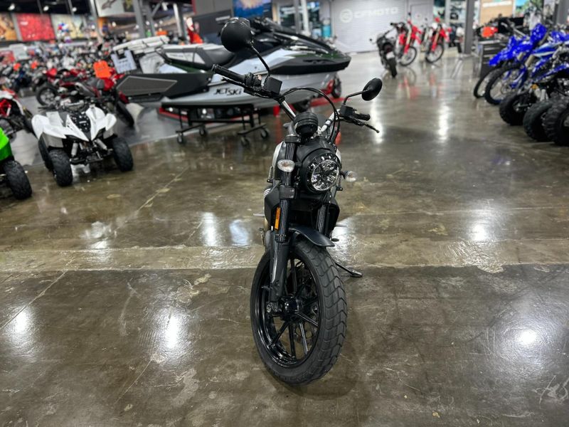 Used 2022 Ducati SCRAMBLER ICON DARK Image 7