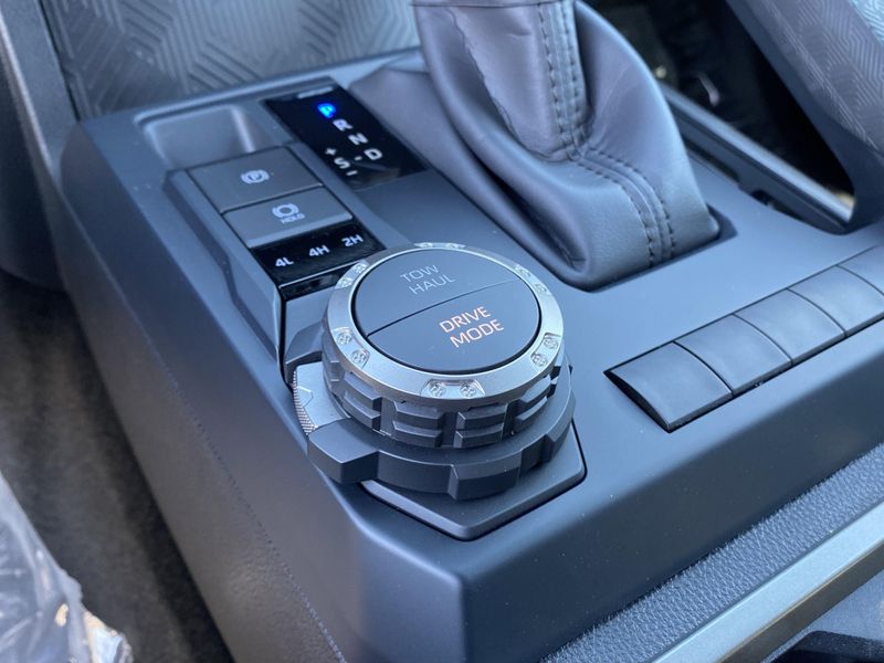 2025 Toyota Tacoma TRD SportImage 19