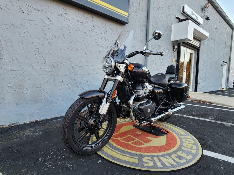 New 2024 Royal Enfield SUPER METEOR Image 3