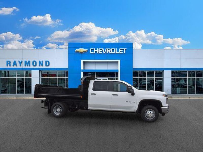 New 2026 Chevrolet Silverado 3500HD Work TruckImage 2
