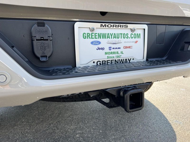 2026 Gmc Canyon AT4 photo 3