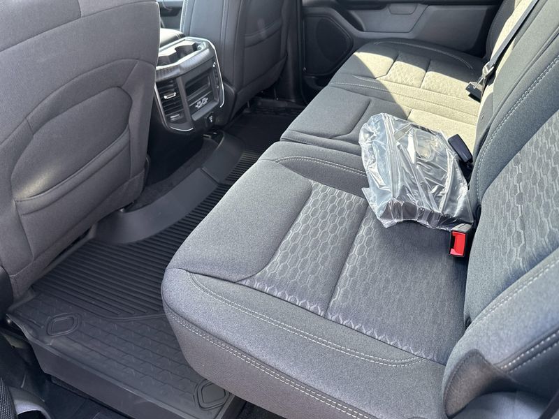 2025 RAM 1500 Big Horn Crew Cab 4x4 5