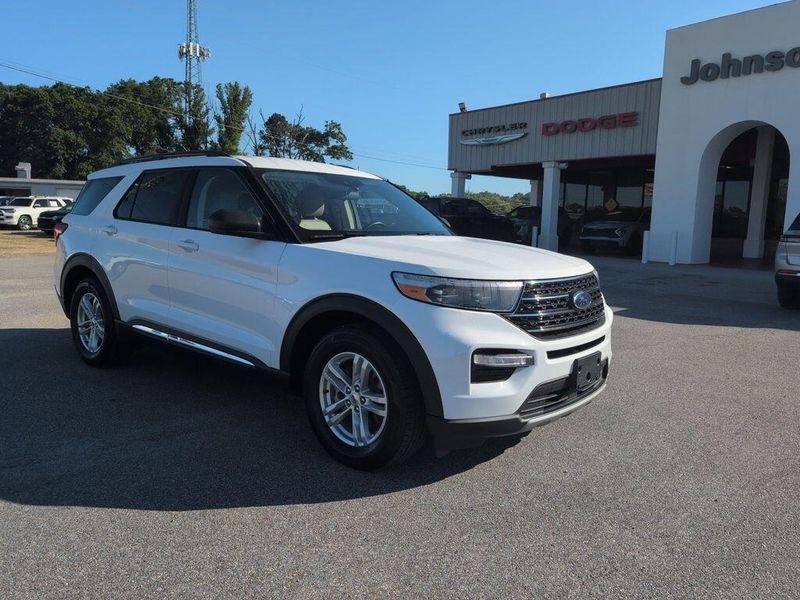 2023 Ford Explorer XLTImage 7