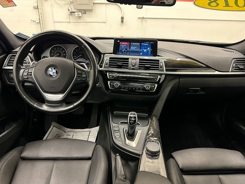 2018 BMW 340i xDriveImage 27