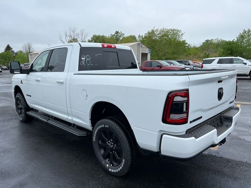 2023 RAM 3500 Laramie Crew Cab 4x4 6