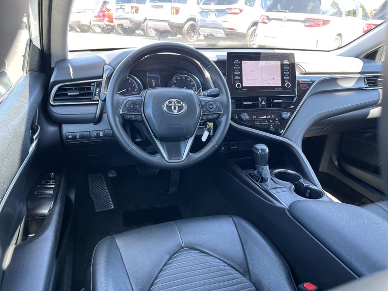 Used 2022 Toyota Camry SEImage 7