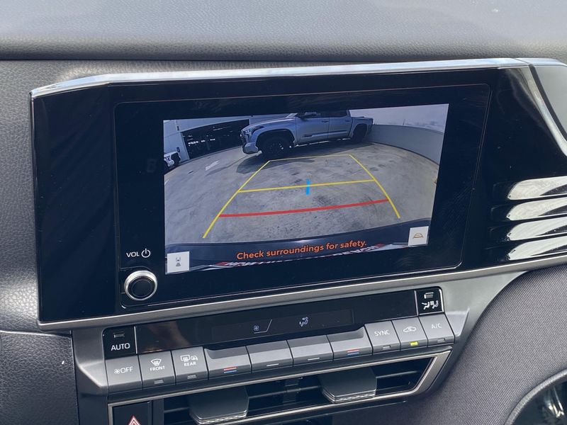 2025 Toyota Camry LEImage 30