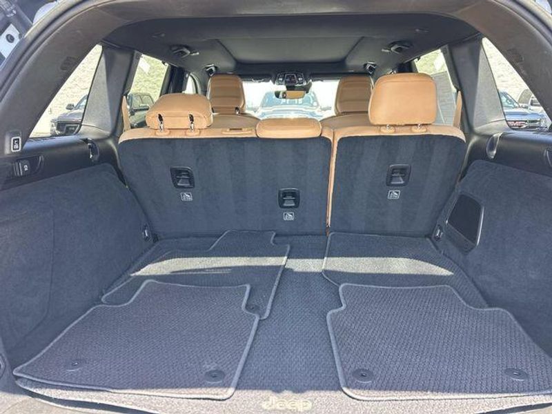 Used 2022 Jeep Grand Cherokee 4xe Summit 4xeImage 15
