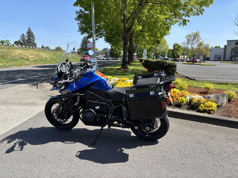 2017 Triumph Explorer XCx LRH 