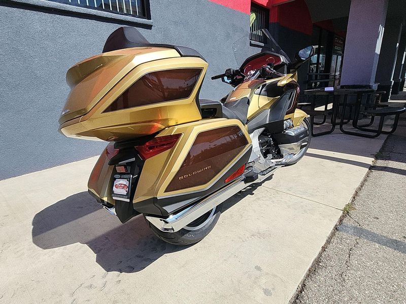 New 2025 Honda GOLDWING TOUR DCT Image 12