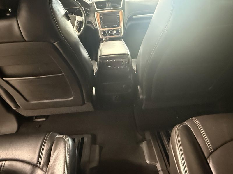 Used 2014 GMC Acadia SLTImage 21