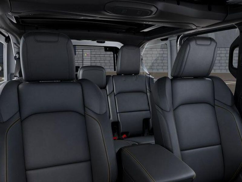 New 2026 Jeep Wrangler 4-door SaharaImage 26