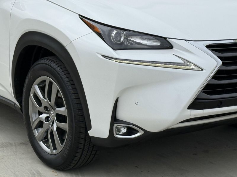 2016 Lexus NX 200tImage 4