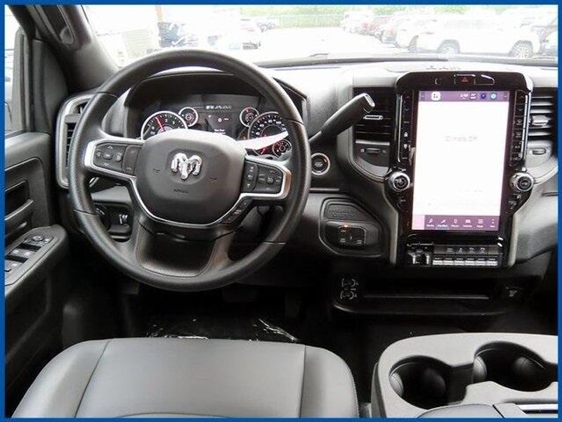 2025 RAM 2500 TradesmanImage 12