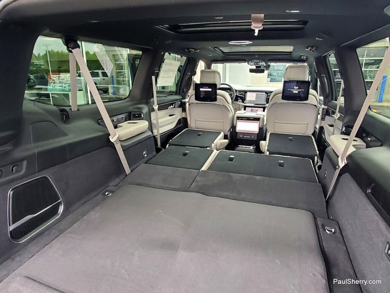 2026 Jeep Grand Wagoneer L Summit Obsidian 4x4
