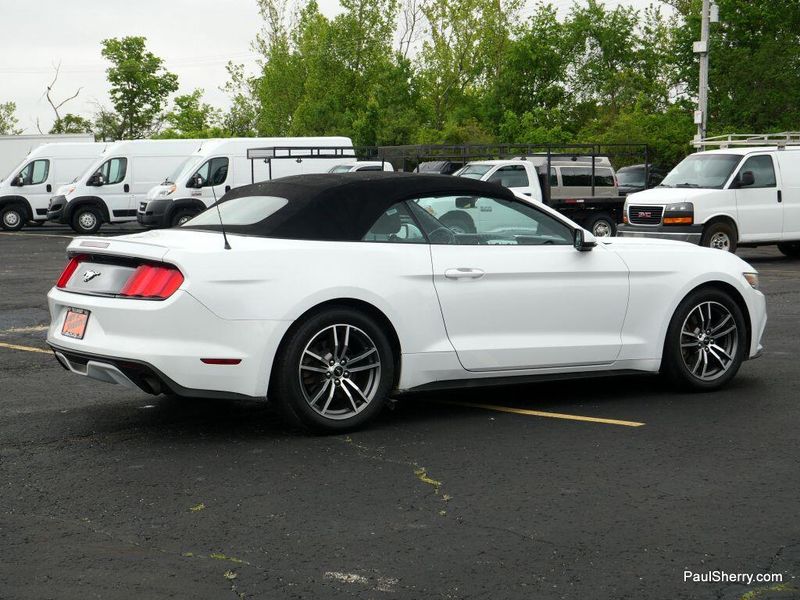 2017 Ford Mustang EcoBoost PremiumImage 12