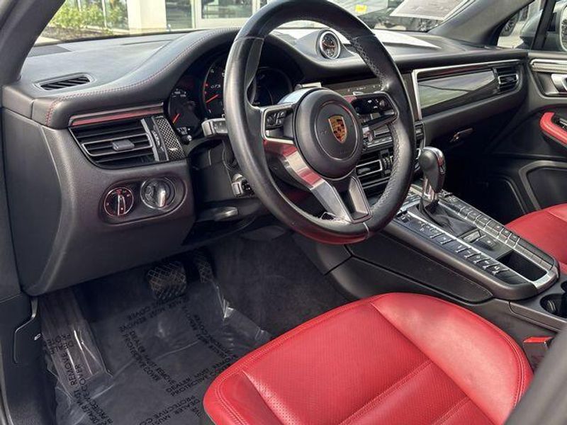 Used 2021 Porsche Macan GTSImage 17