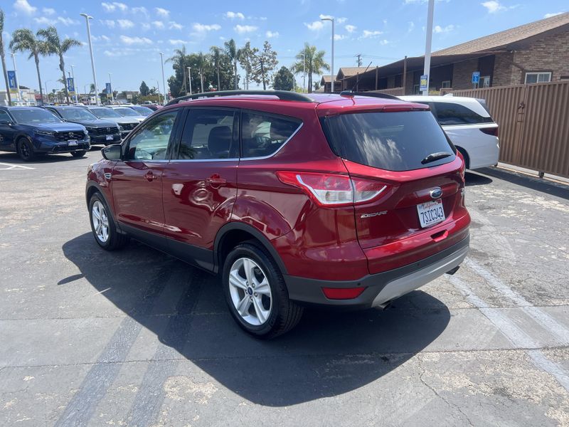 2016 Ford Escape SEImage 2