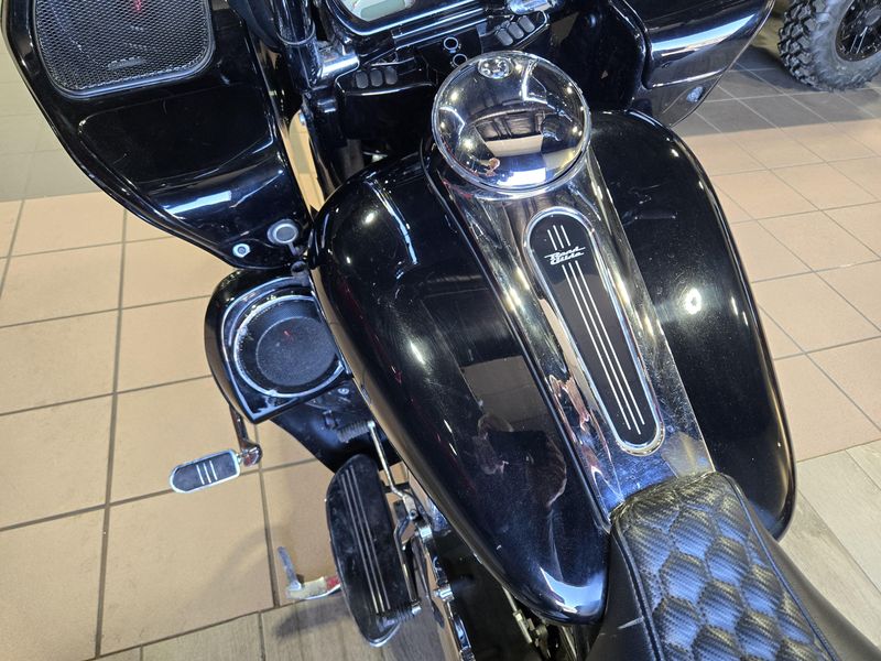 USED 2015 HARLEY ROAD GLIDE SPECIAL Image 13