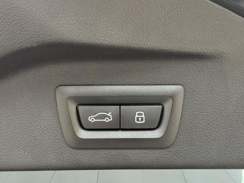 2026 BMW X7 xDrive40iImage 16