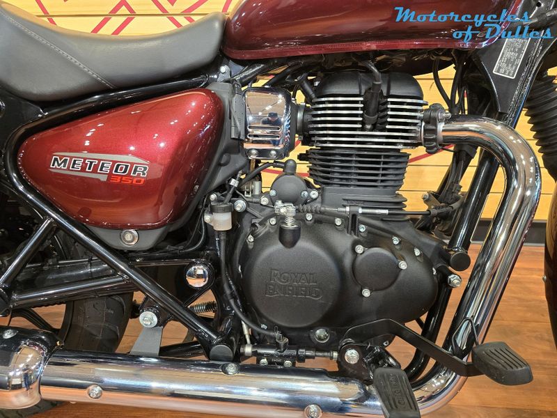 2023 Royal Enfield Meteor 350 Image 11