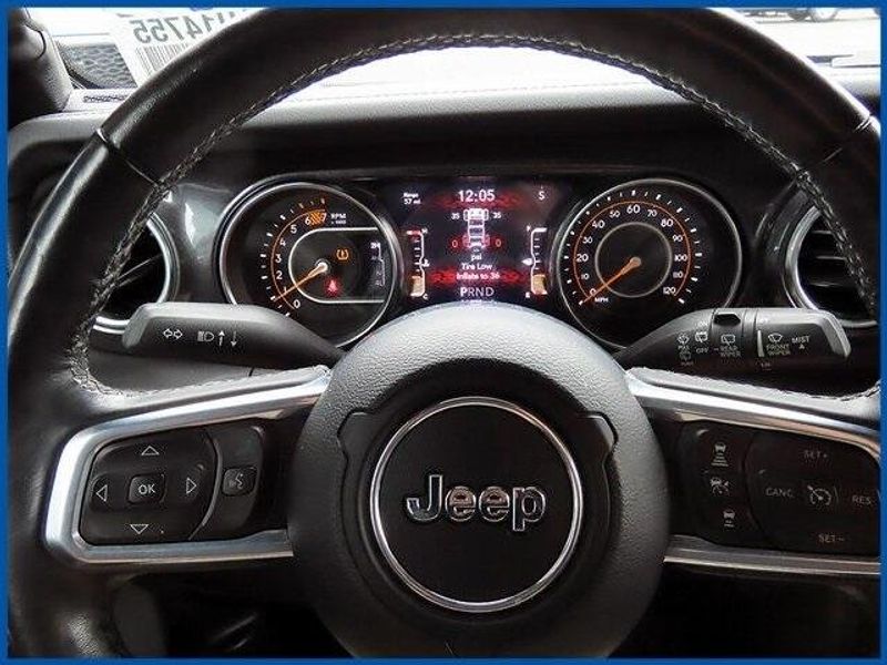 2021 Jeep Wrangler Unlimited Sahara AltitudeImage 14