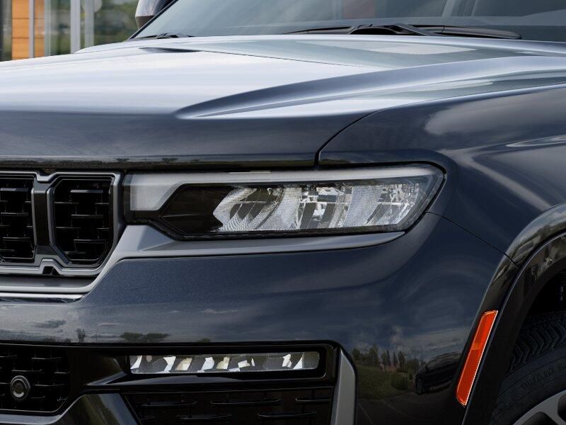 New 2026 Jeep Grand Cherokee L Summit 4x4Image 36