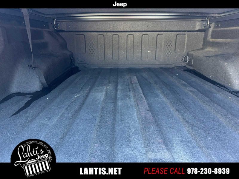 2021 Jeep Gladiator Sport S photo 15