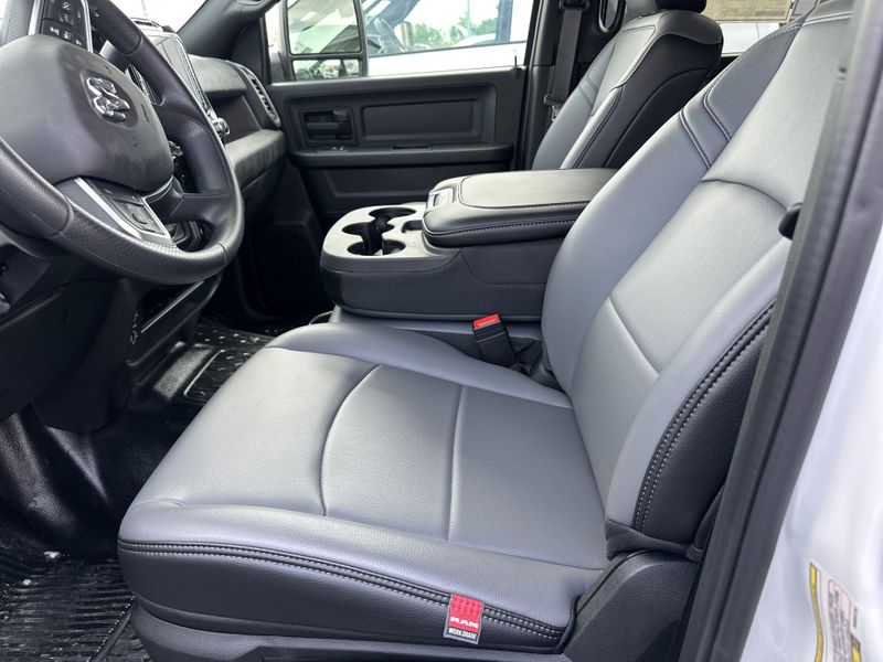 New 2025 RAM 3500 Tradesman Crew Cab Chassis 4x4 60