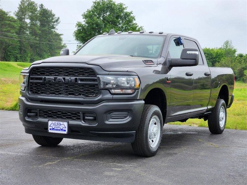 2024 RAM 2500 Tradesman Crew Cab 4x4 6