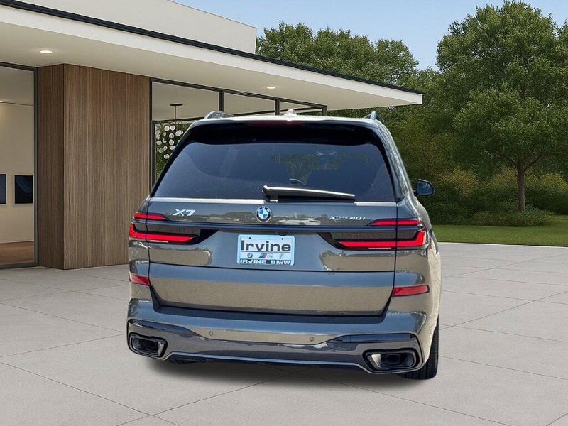 New 2027 BMW X7 xDrive40iImage 9