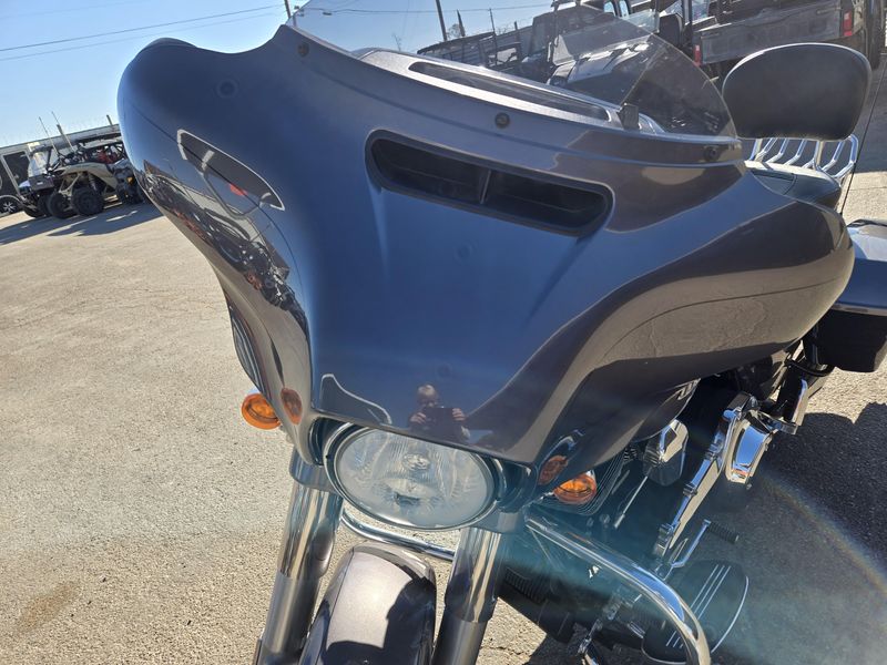 USED 2014 HARLEY STREET GLIDE SPECIAL Image 15