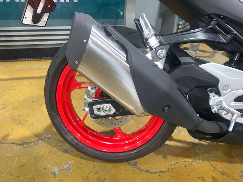 New 2025 CFMOTO 450SS Image 10