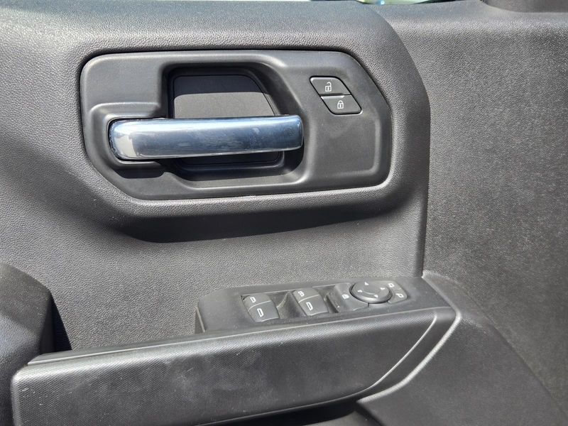 Used 2025 Chevrolet Silverado 1500 4WD Crew Cab 147 Custom Trail Boss